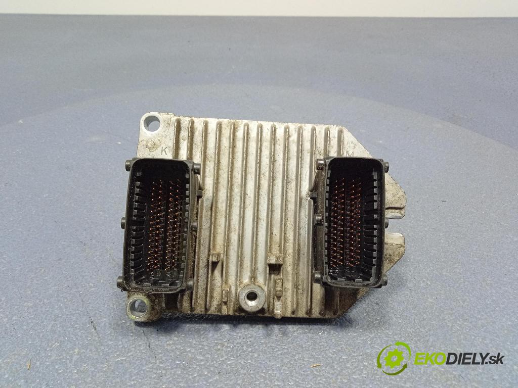 Opel Vectra 2003 riadiaca jednotka Motor: 09179499