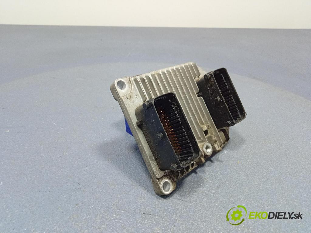 Opel Vectra 2003 riadiaca jednotka Motor: 09179499