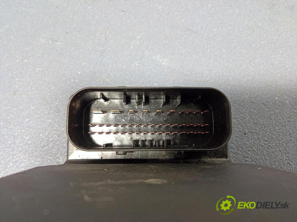 Vw Passat 2004 čerpadlo ABS x 4B0614517G