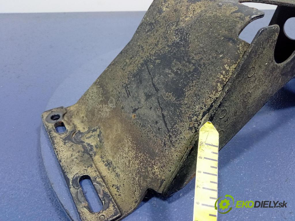 Mercedes Vito 2006 airbag / držiak skrine