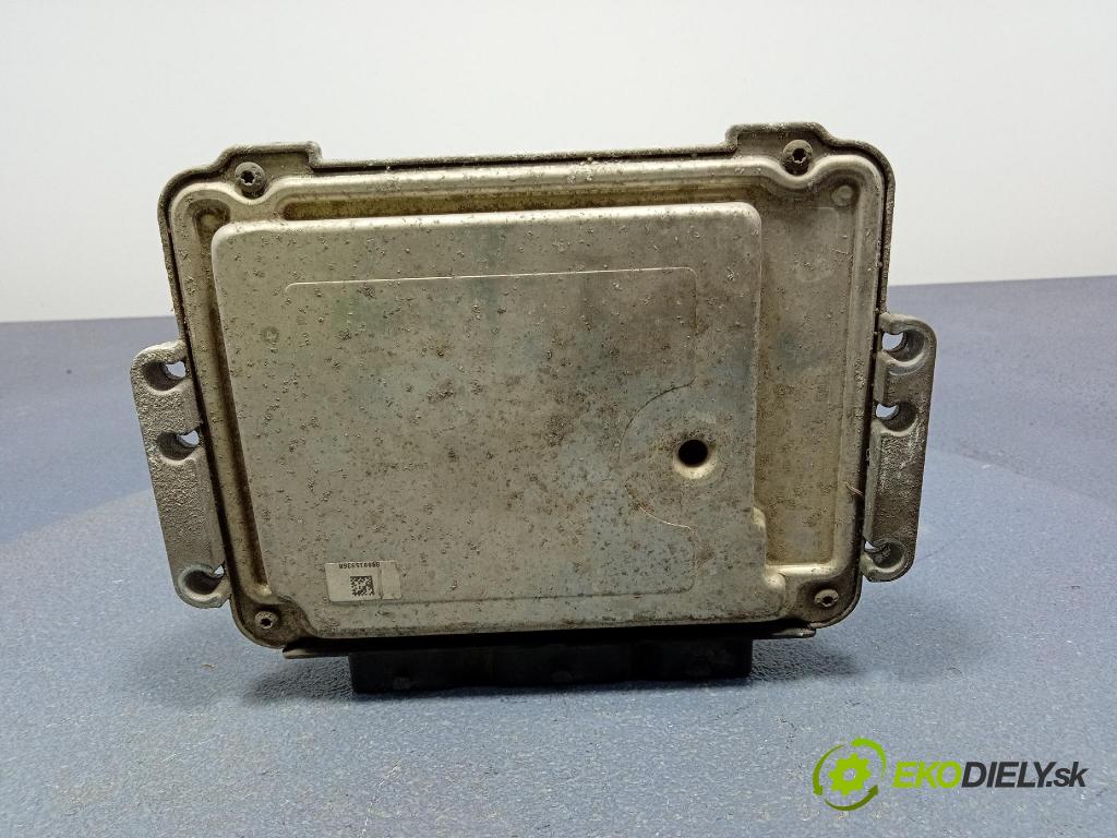 Opel Movano 2006 riadiaca jednotka Motor: 8200311550