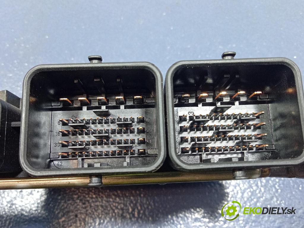Peugeot 308 2009 riadiaca jednotka Motor: 9666235880