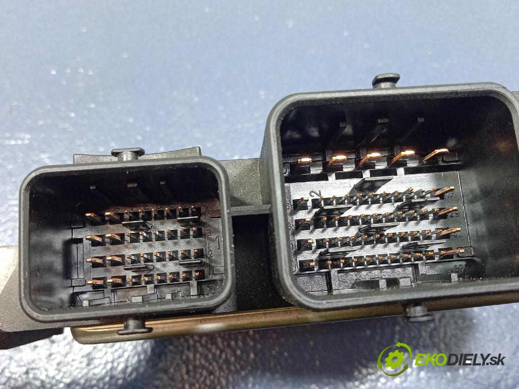 Peugeot 308 2009 riadiaca jednotka Motor: 9666235880