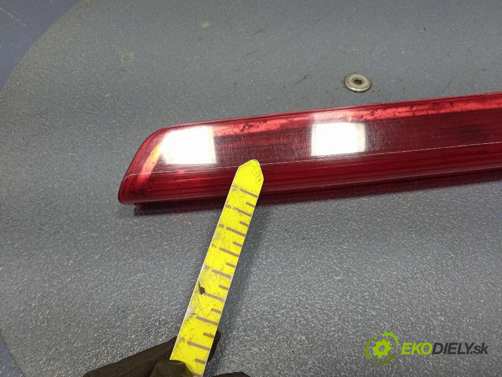 Peugeot 308 2009 Svetlo: Stop: 9680426580