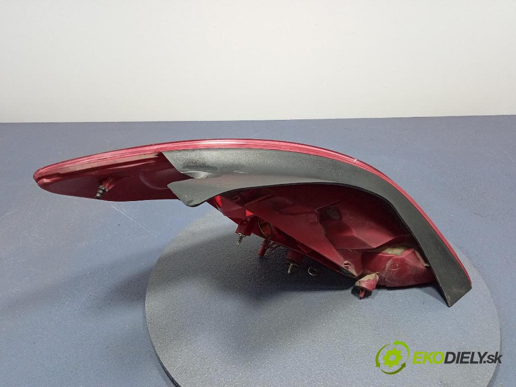 Peugeot 308 2009 svetlo / reflektor zad Prava: Vonkajsia: 9680425680