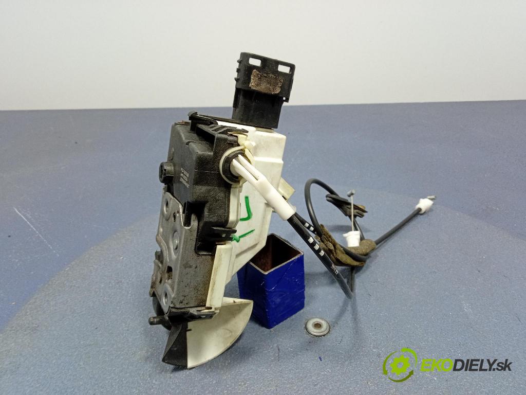 Peugeot 308 2009 zámok dvere Predné Vľavo: 567148