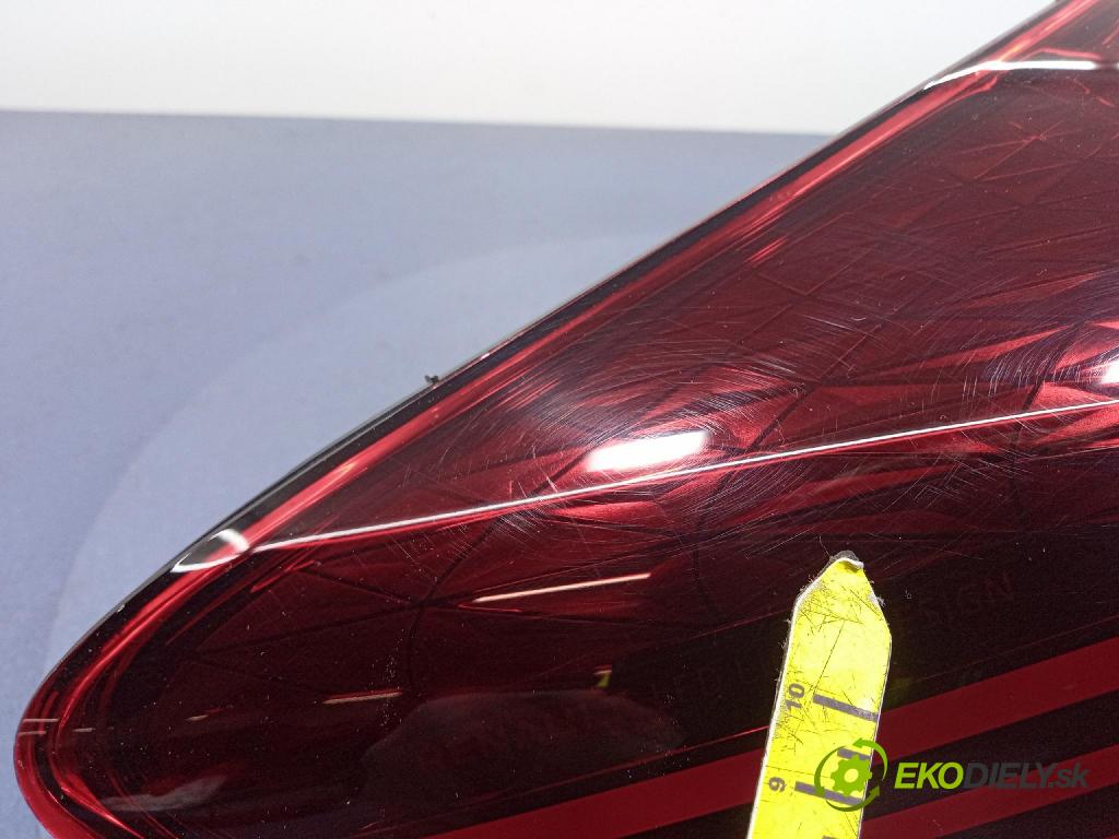 Renault Captur 2023 svetlo / reflektor zad ľavá Vonkajsia: 265555698R