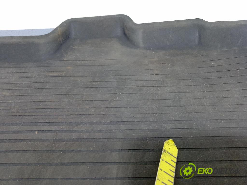 Renault Captur 2023 koberec do auta 8201725646