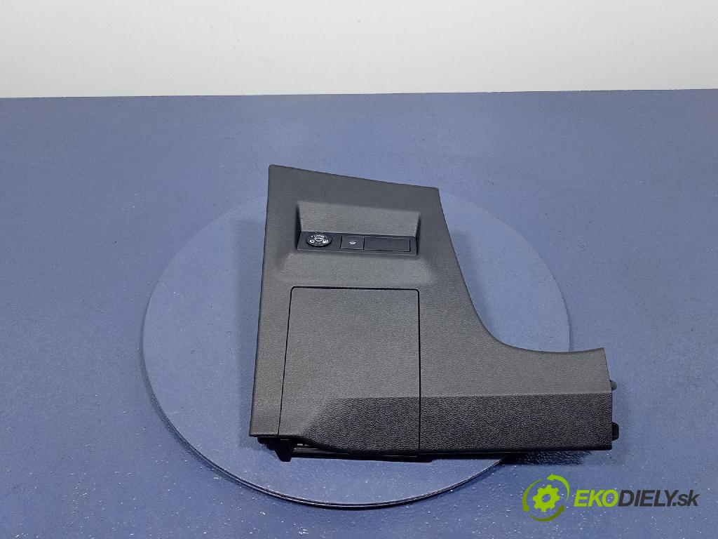 Renault Captur 2023 kryt Plast: Interiéry: 689210389R