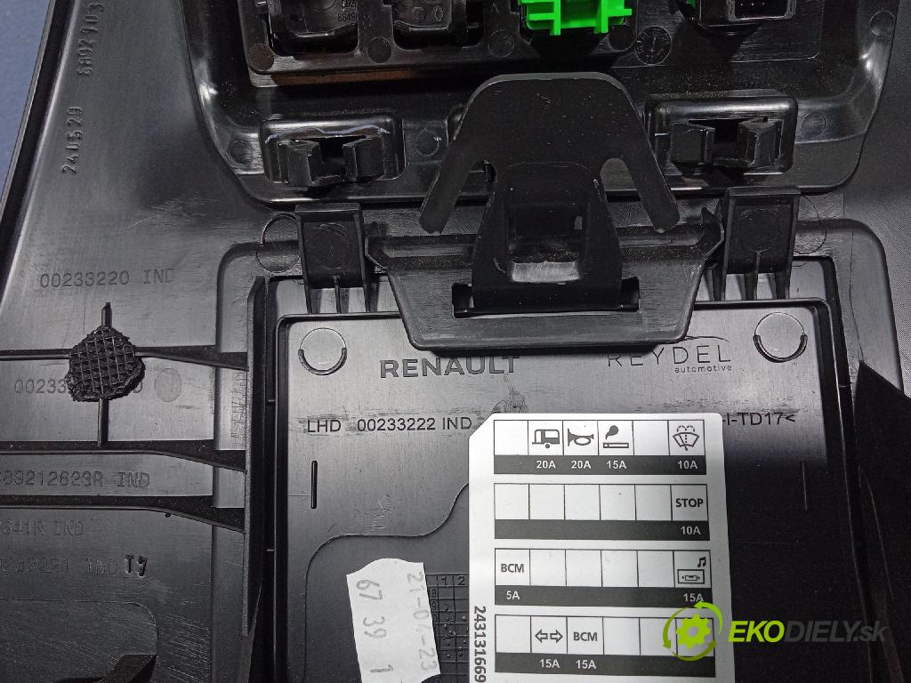 Renault Captur 2023 kryt Plast: Interiéry: 689210389R