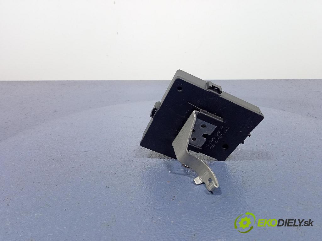 Renault Captur 2023 riadiaca jednotka 285905960R