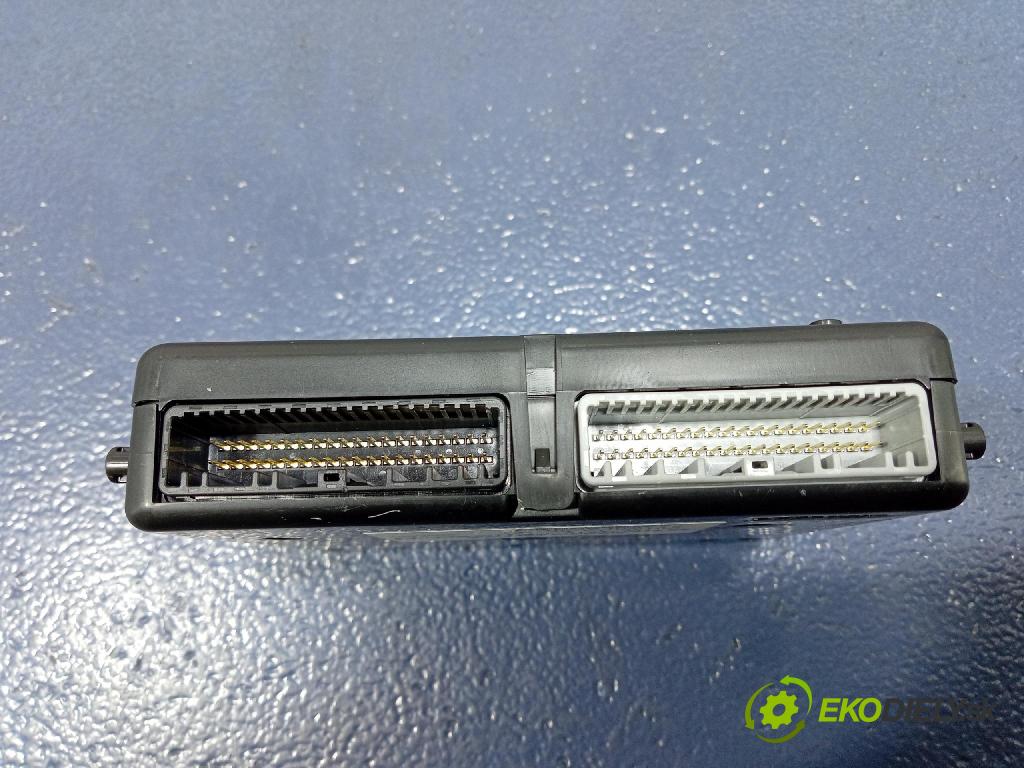 Renault Captur 2023 riadiaca jednotka 285251735R