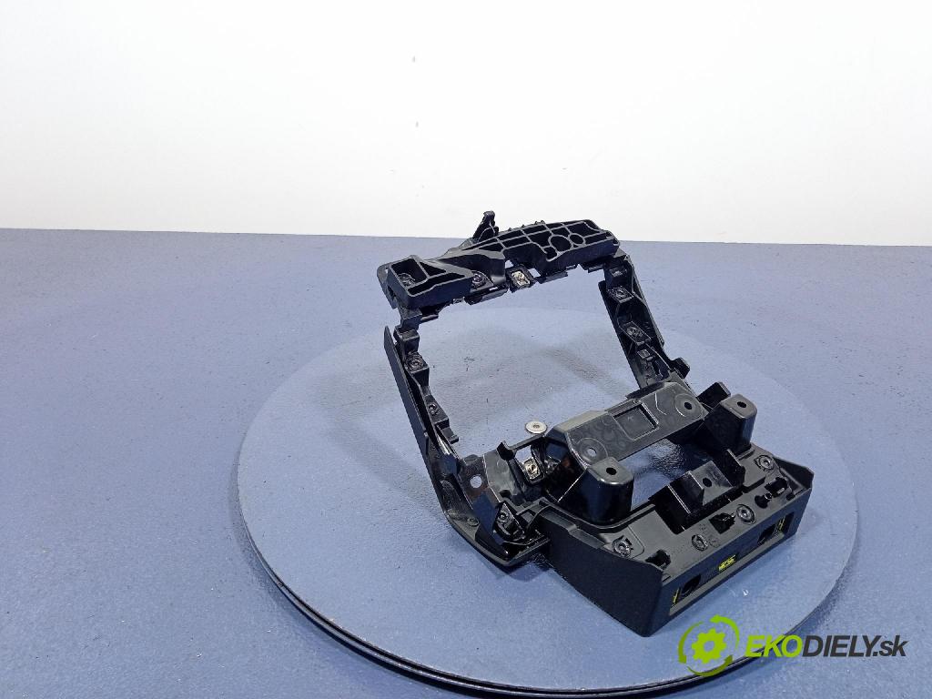 Renault Captur 2023 kryt Plast: Interiéry: 280388301R
