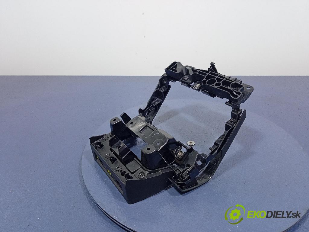 Renault Captur 2023 kryt Plast: Interiéry: 280388301R