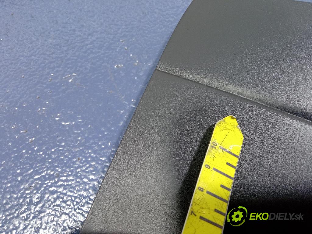 Renault Captur 2023 kryt Plast: Interiéry: 689212762R