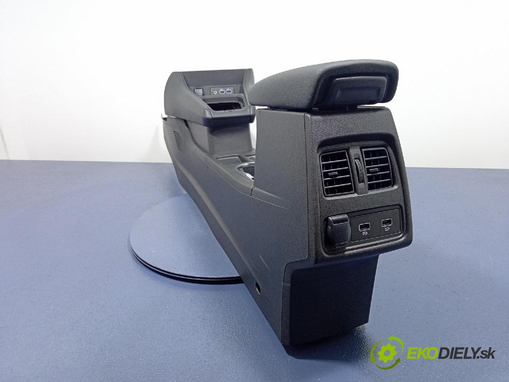 Renault Captur 2023 tunel Stredný: