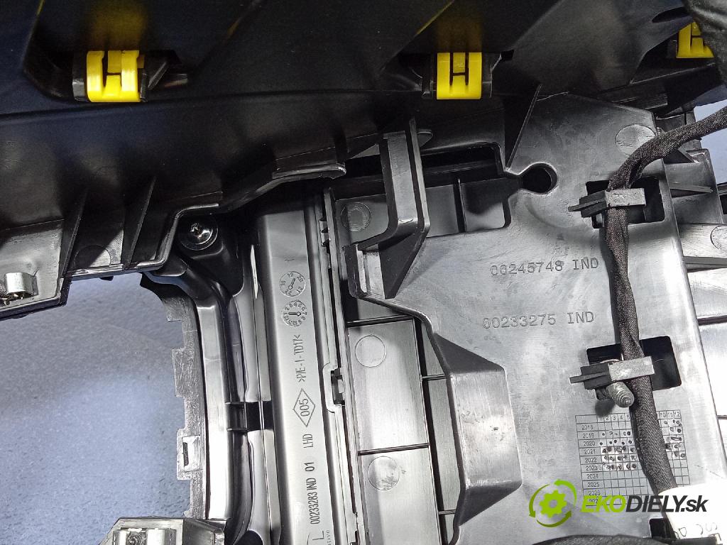 Renault Captur 2023 tunel Stredný: