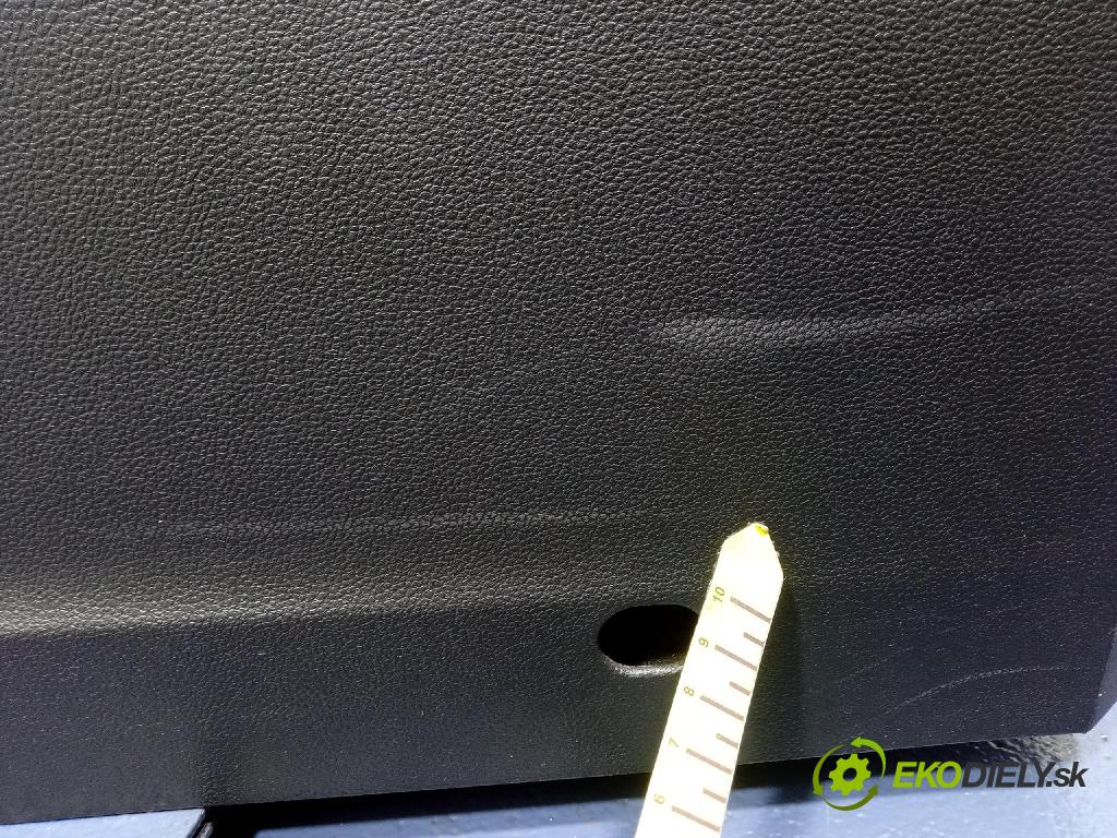 Renault Captur 2023 tunel Stredný: