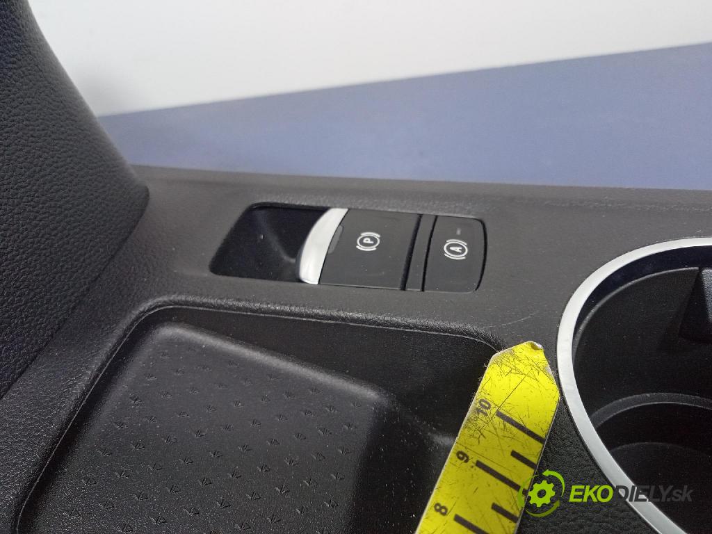 Renault Captur 2023 tunel Stredný: