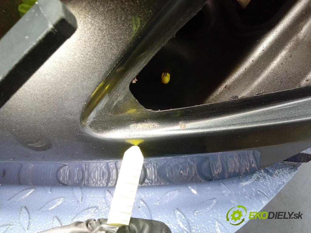 Mazda 6 2010 zadna dveře kufra: kufra: