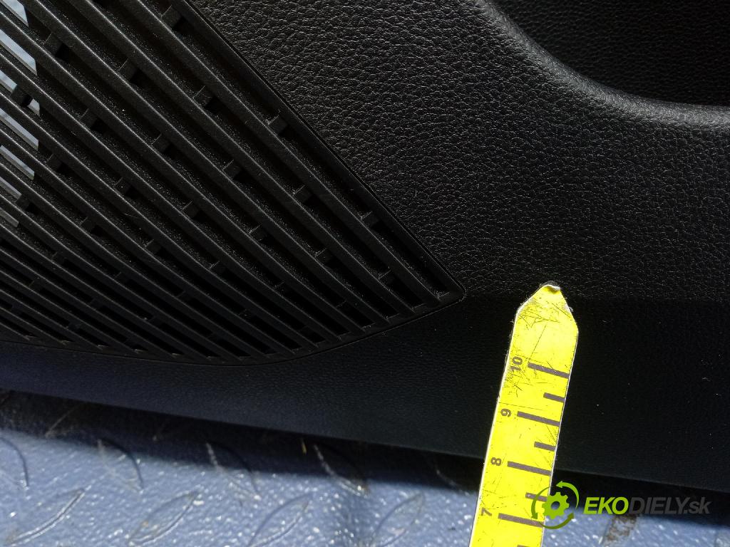 Renault Captur 2023 Čalounictví: dvere Predné Prava: