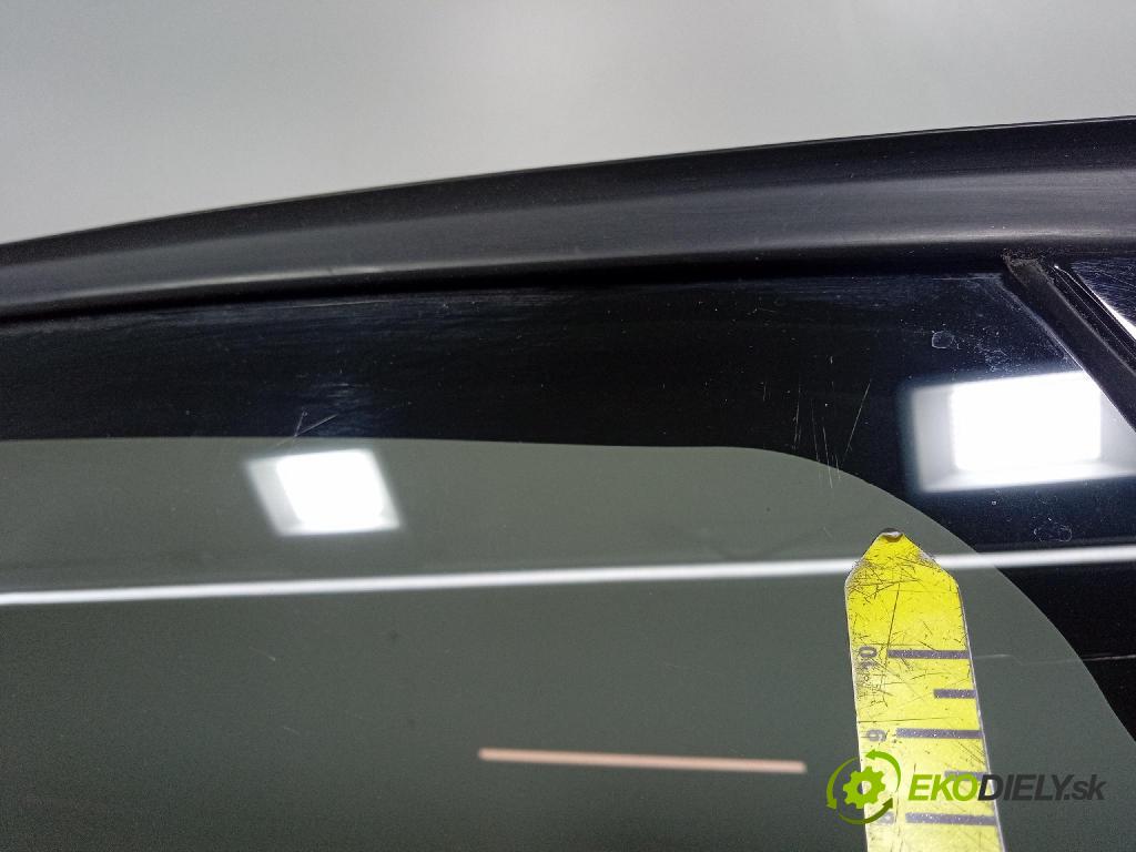 Renault Captur 2023 dvere zad Vľavo: