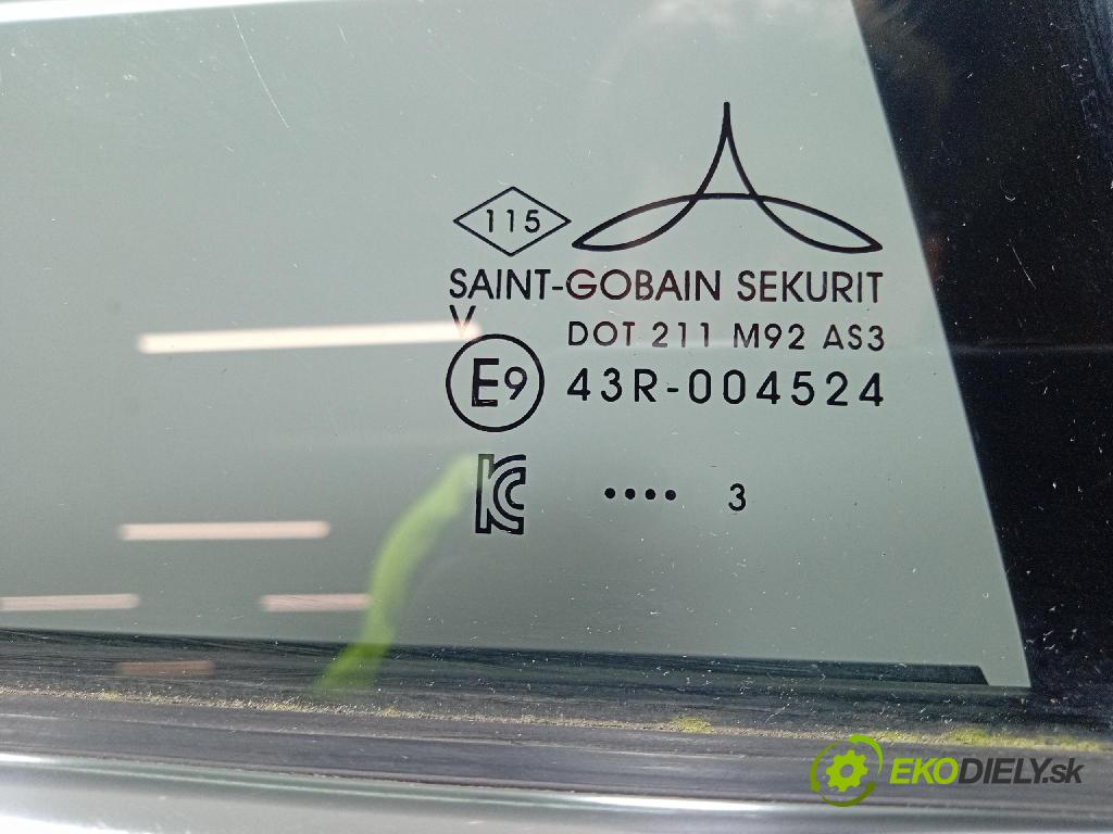 Renault Captur 2023 dvere zad pravé