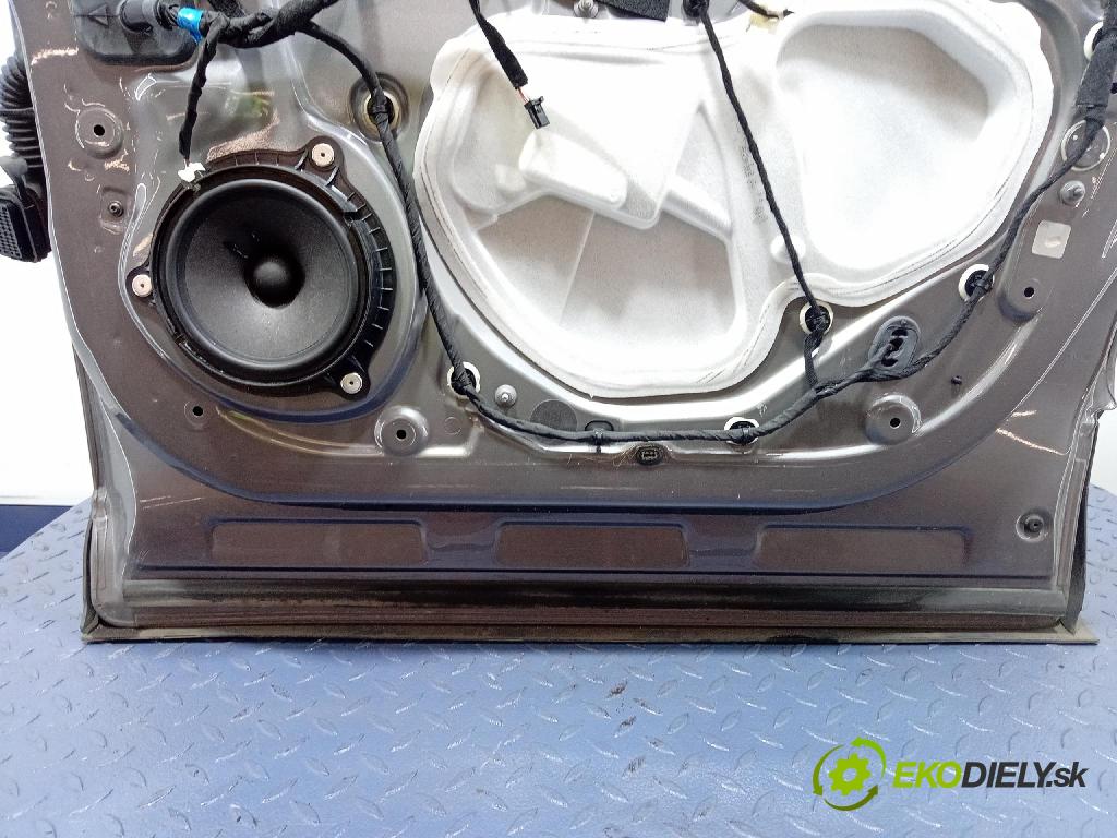 Renault Captur 2023 dvere Predné pravé