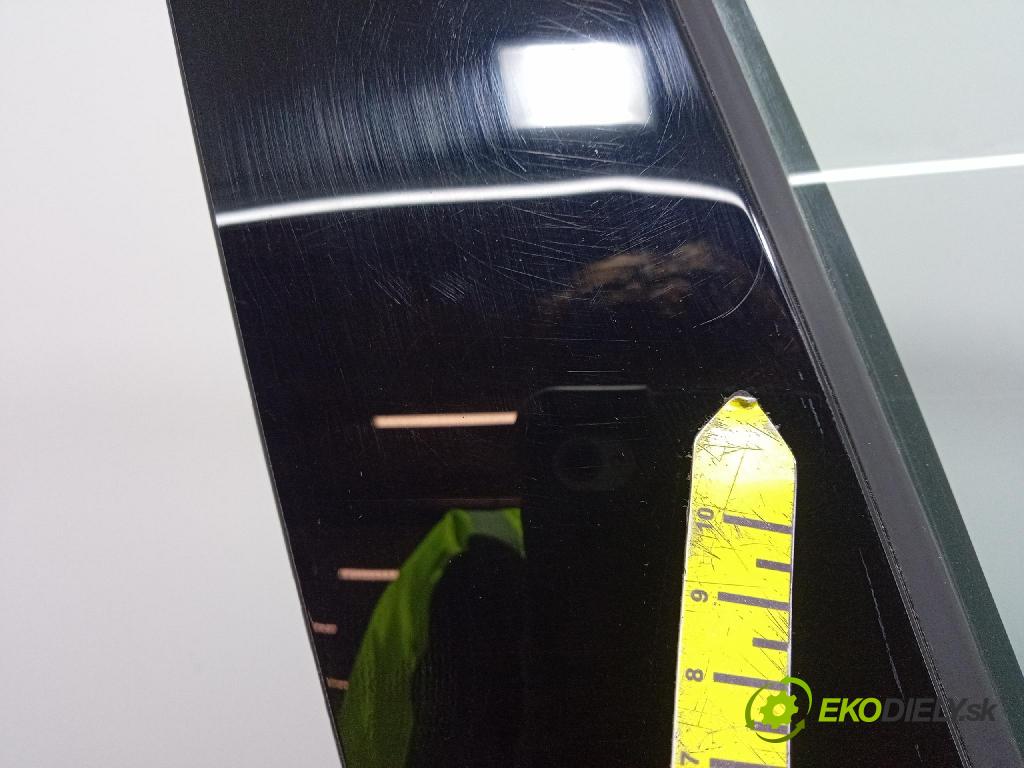 Renault Captur 2023 dvere Predné pravé