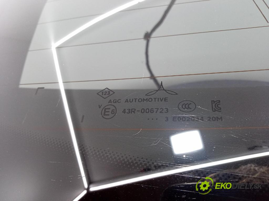 Renault Captur 2023 zadna dveře kufra: kufra: