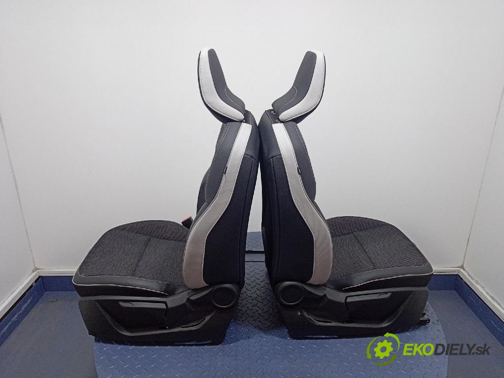 Renault Captur 2023 sedačke: Set.: