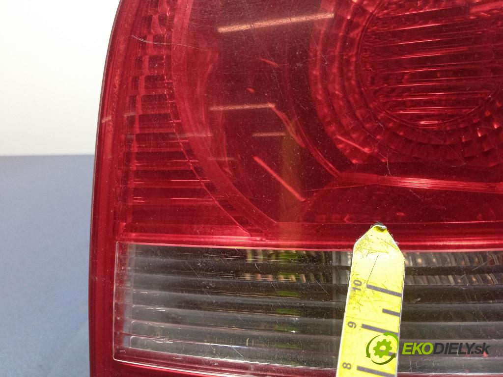 Vw Touran 2005 svetlo / reflektor zad Prava: Vonkajsia: 1T0945112B