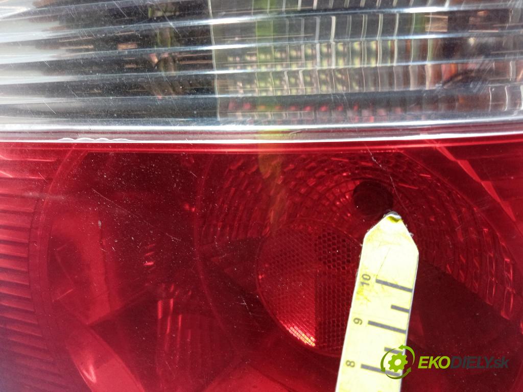 Vw Touran 2005 svetlo / reflektor zad Prava: Vonkajsia: 1T0945112B