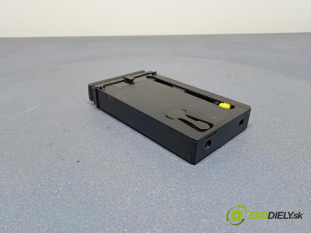 Audi A3 2001 kastlík 8L0862534C