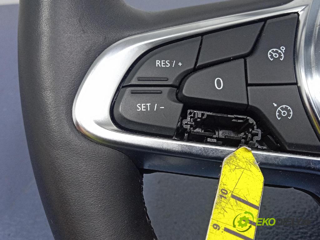 Renault Captur 2023 volant