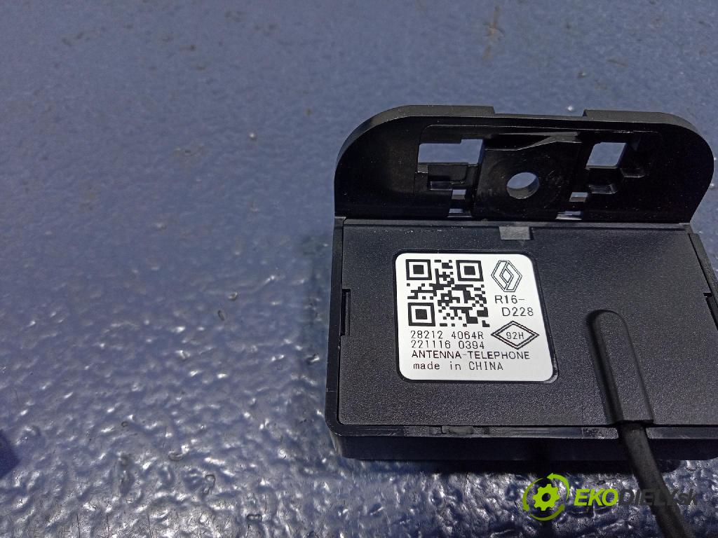 Renault Captur 2023 Zesilovač: / GPS 282124064R