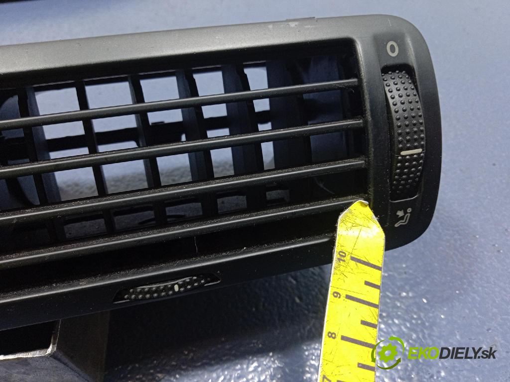 Vw Passat 2004 GRIDS: Prúd vzduchu: Vzduch: 3B0819728D