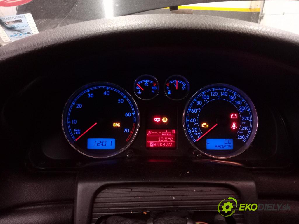 Vw Passat 2004 prístrojovka/ budíky 3B0920829C