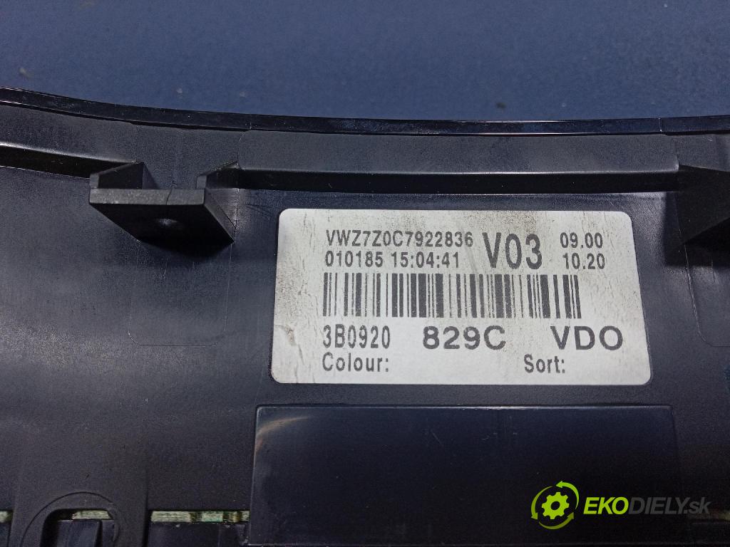 Vw Passat 2004 prístrojovka/ budíky 3B0920829C