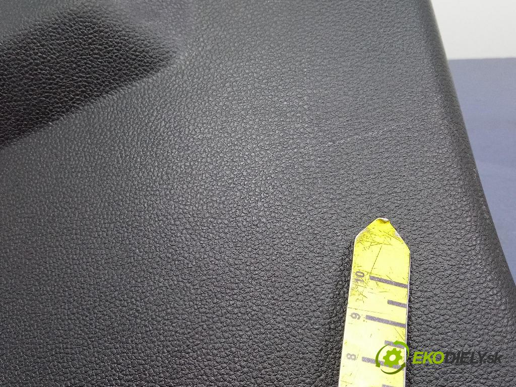 Renault Captur 2023 kryt Plast: Interiéry: 768363536R