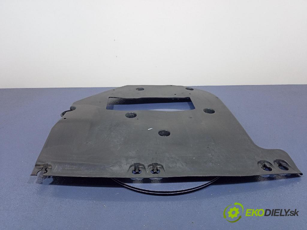 Renault Captur 2023 kryt Plast: podvozek: 748A04100R