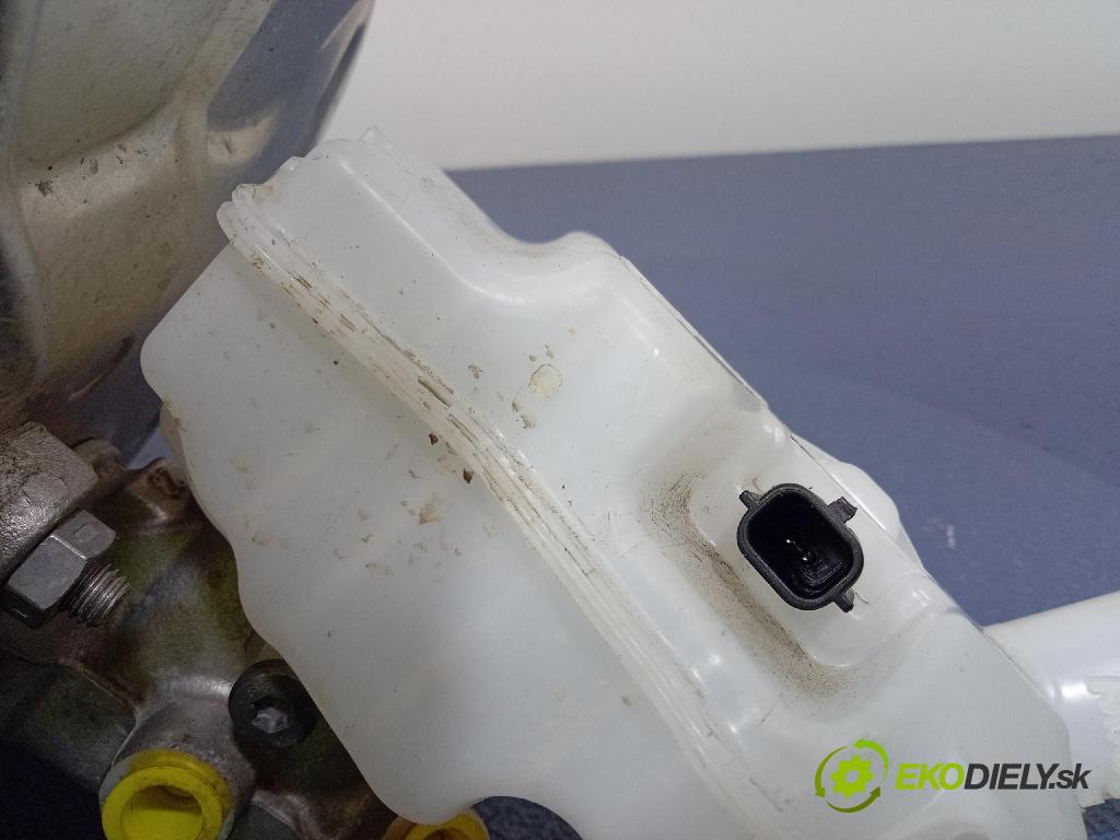 Renault Captur 2023 servo Brzdní: 472106191R