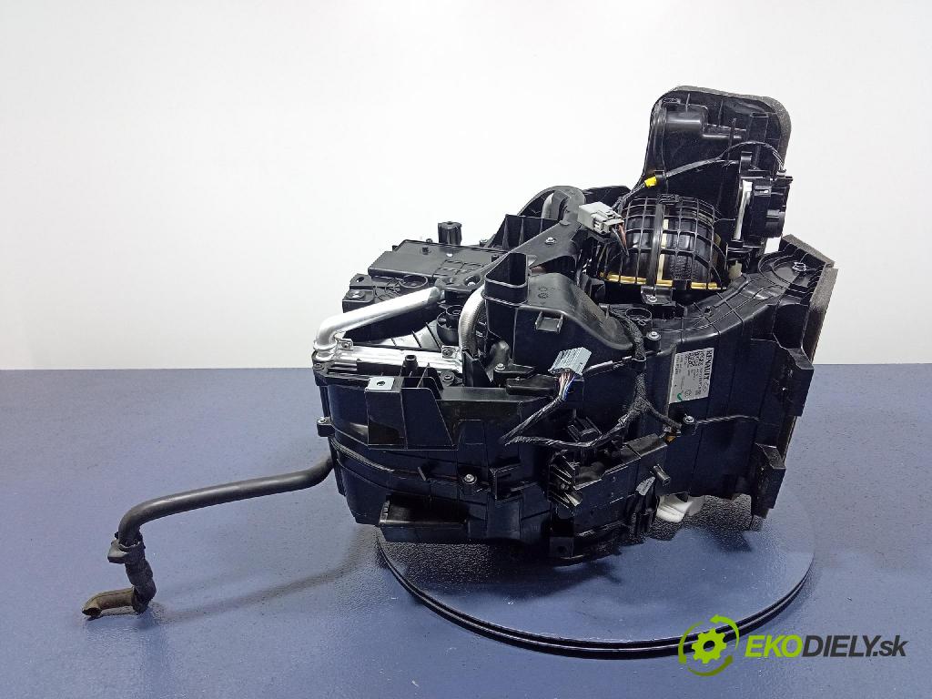 Renault Captur 2023 radiator 272708569R