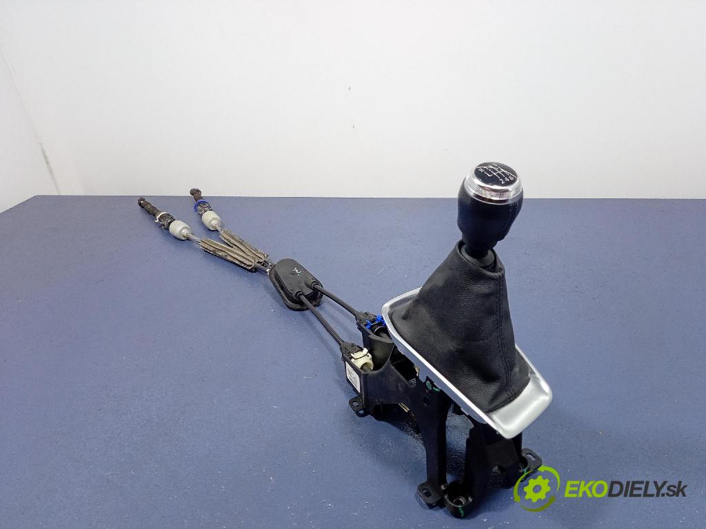 Renault Captur 2023 Páka: Zmeny: 341021845R