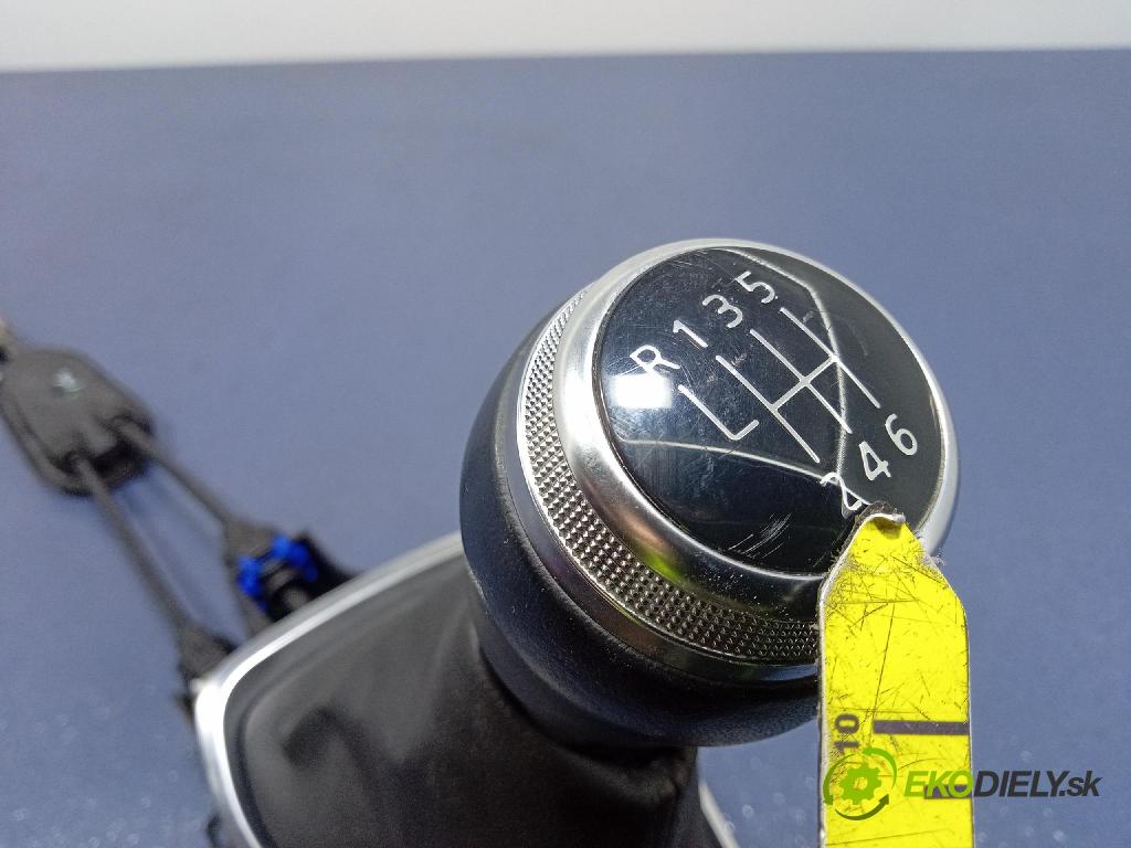 Renault Captur 2023 Páka: Zmeny: 341021845R