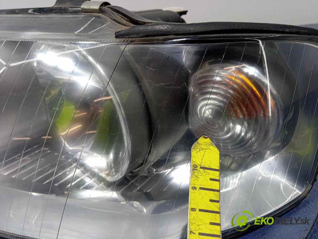 Audi A3 2001 Reflektor: Vľavo: 441-1160L