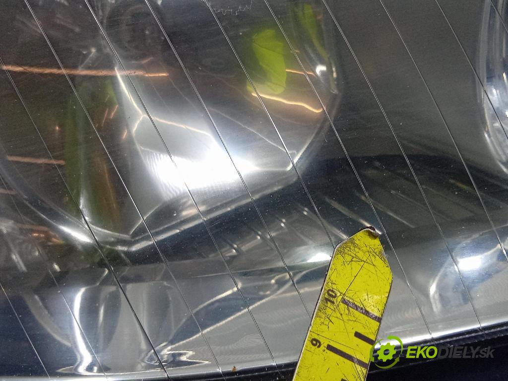 Audi A3 2001 Reflektor: v pravo: 441-1160R