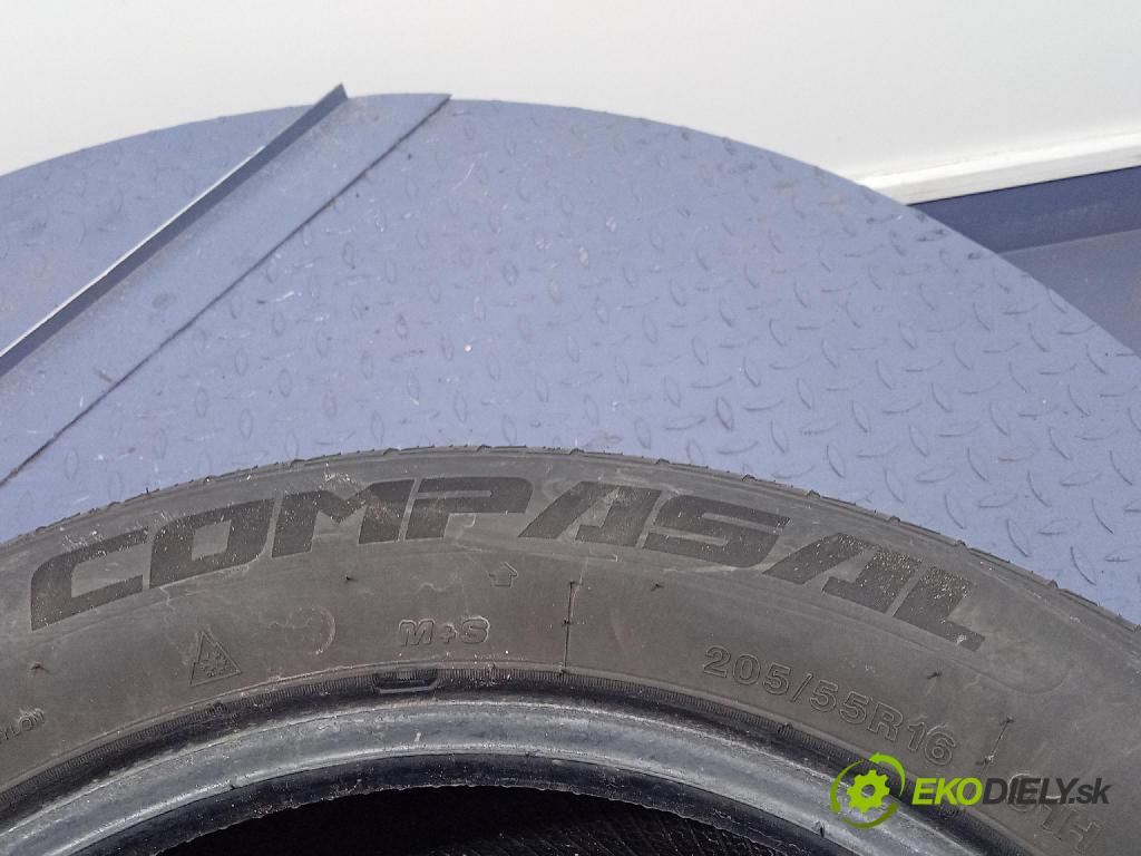 Opel Zafira 2006 pneumatika ZIMA: