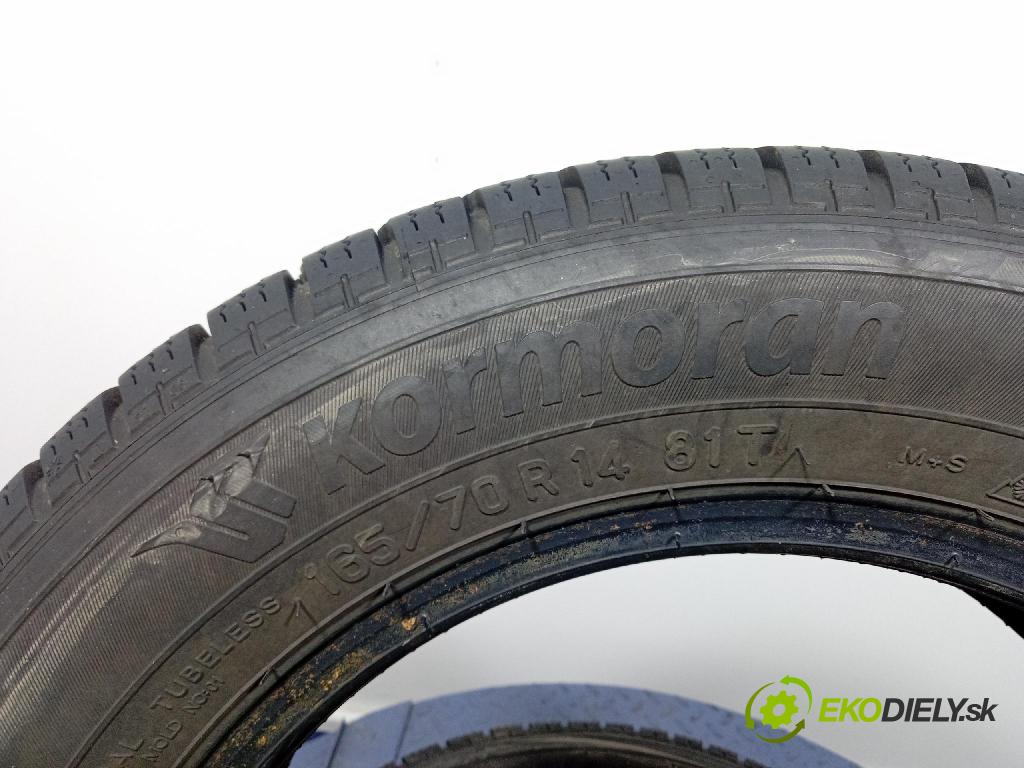 Toyota Yaris 2002 pneumatika ZIMA: 3528705260224