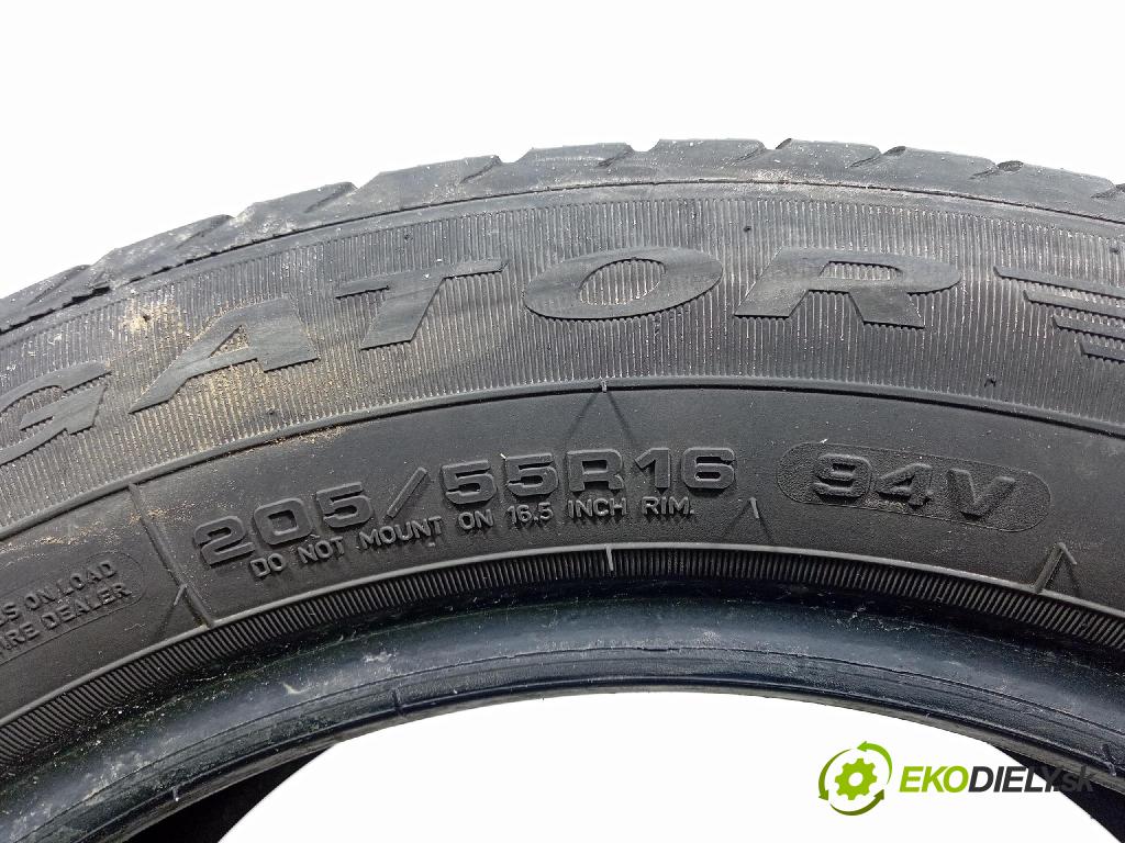 Mazda 3 2007 pneumatika Multi-sezóna: 4038526046925